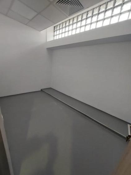 Birou, de 193 mp, în Delfinariu