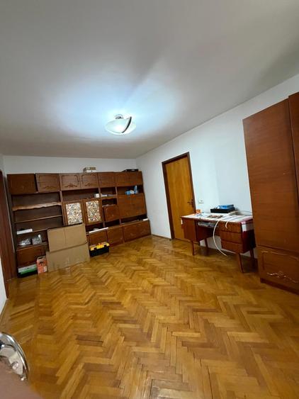 Apartament cu 2 camere semidecomandat în Țiglina 2