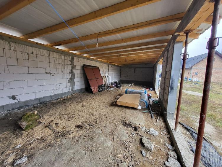 Casă individuală cu 3 camere cu Canalizare în Brădeni