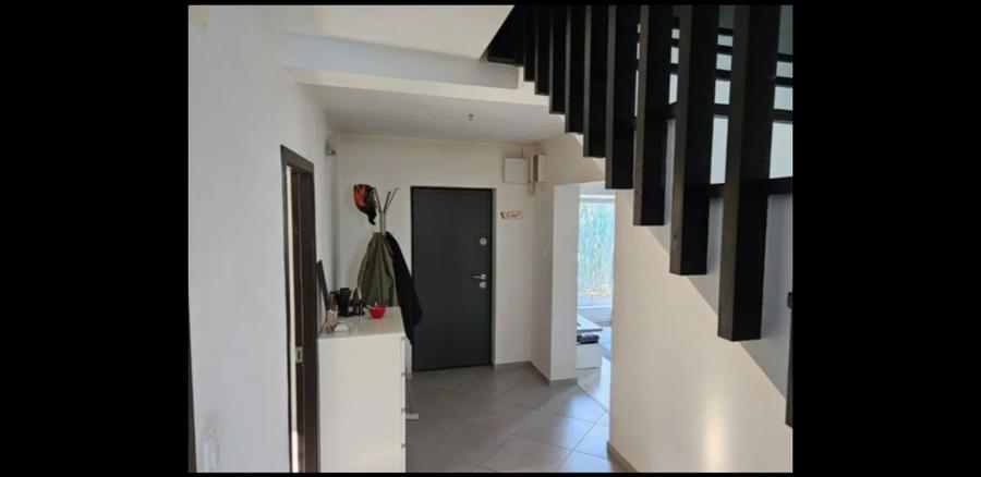 Casă cu 4 camere cu Teren 300 Mp în Valu lui Traian