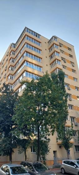 Garsonieră decomandată în Vitan