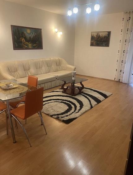 Apartament cu 3 camere decomandat, mobilat în Doamna Ghica