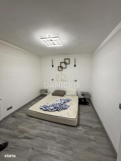 Apartament cu 3 camere decomandat în Sud