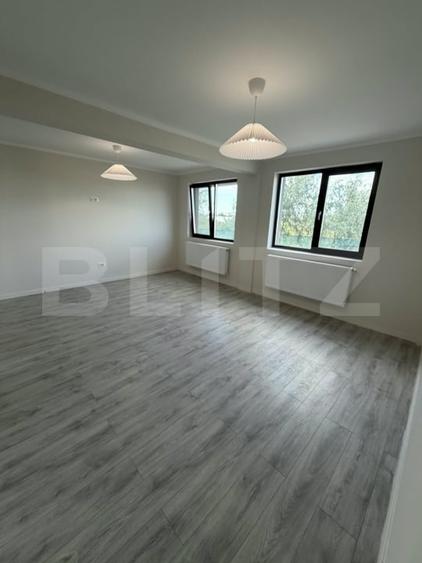 Casă individuală cu 4 camere cu Teren 425 Mp în Tomești