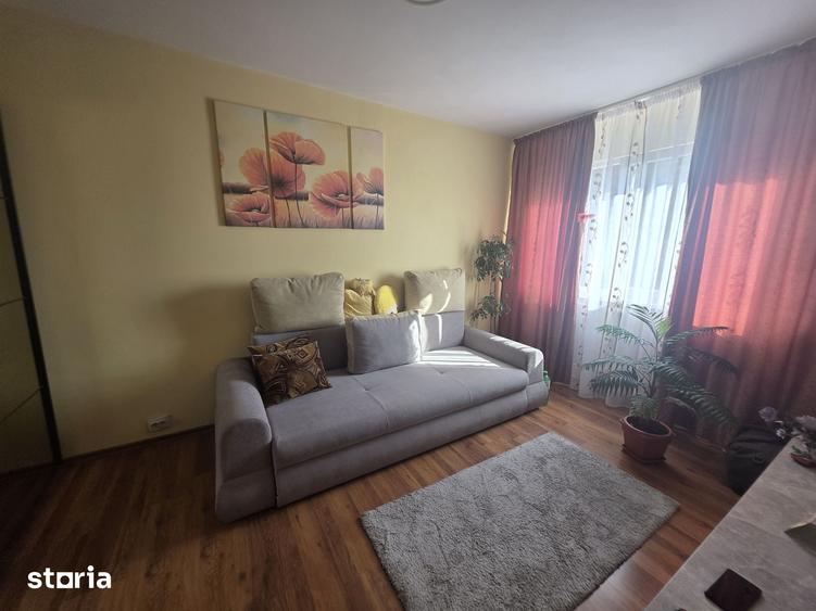 Vand 2 camere zona Astra cu vedere spre Tampa si aer conditionat - 5