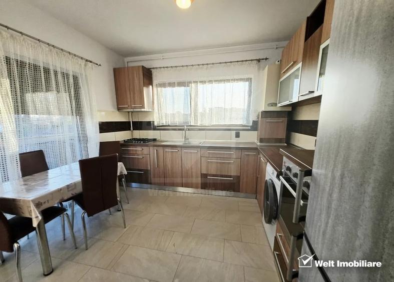 Apartament cu 3 camere decomandat, mobilat în Între Lacuri