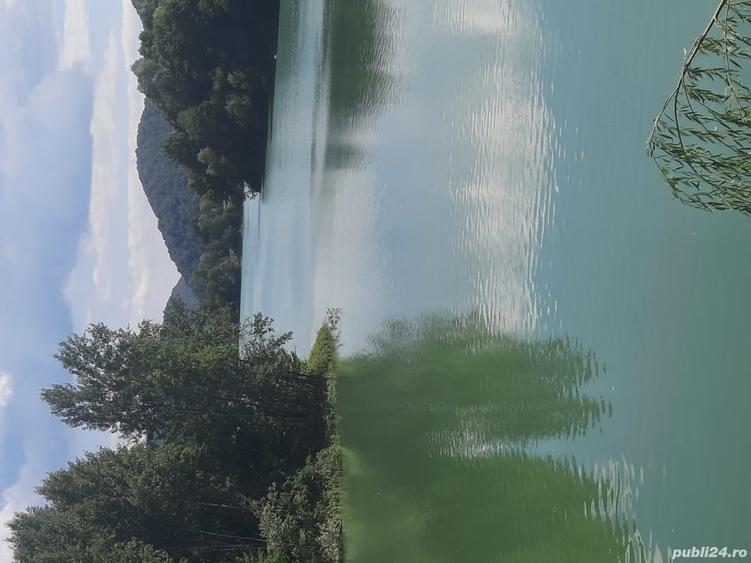 Teren de 1700 mp, în Valea Doftanei