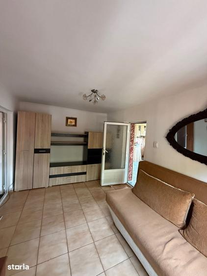 Casă cu 4 camere cu Teren 239 Mp în Palazu Mare