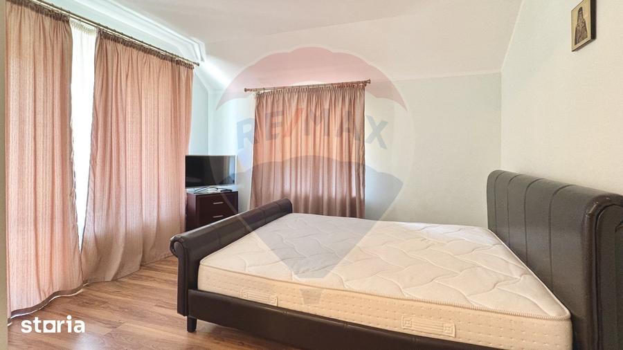 Casă cu 4 camere cu Teren 742 Mp în Dârste