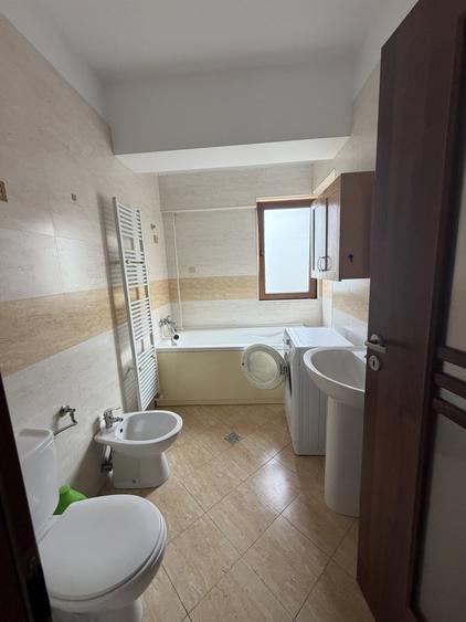 Apartament cu 2 camere decomandat, mobilat în 13 Septembrie