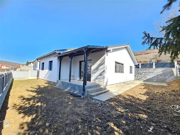Casă individuală cu 4 camere cu Canalizare în Sâncraiu de Mureș