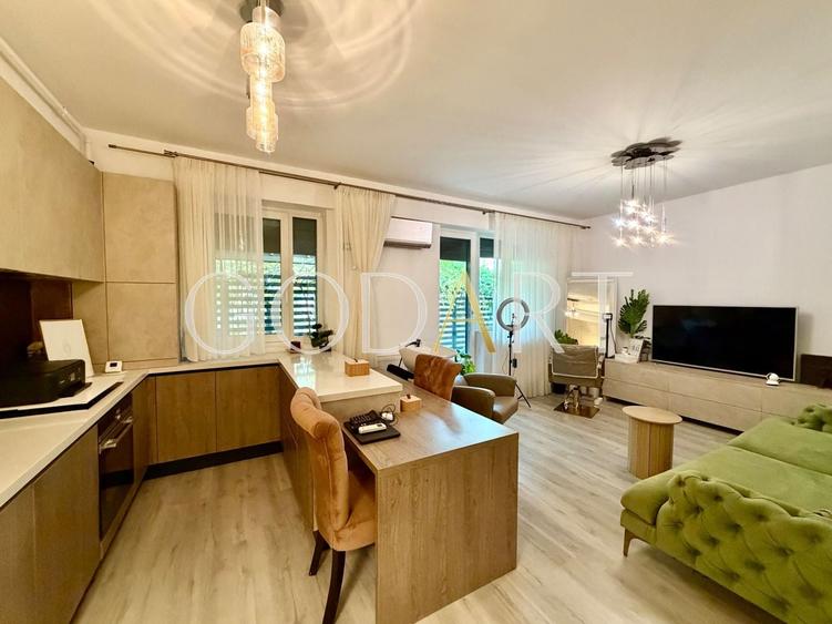 Apartament cu 3 camere decomandat, mobilat în Titan
