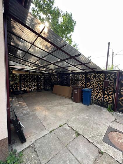 Apartament cu 3 camere semidecomandat în Bucureștii Noi