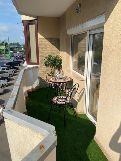 Apartament cu 2 camere decomandat în Florilor