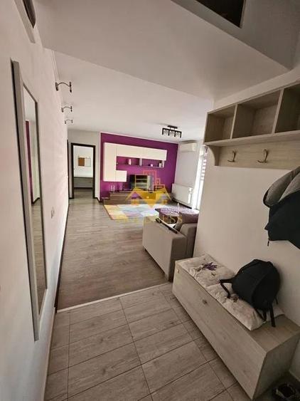 Apartament cu 2 camere semidecomandat, mobilat în Zorilor