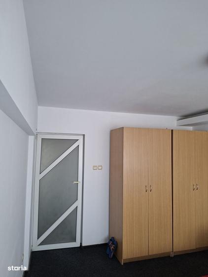 Apartament cu 3 camere în Centrul Civic