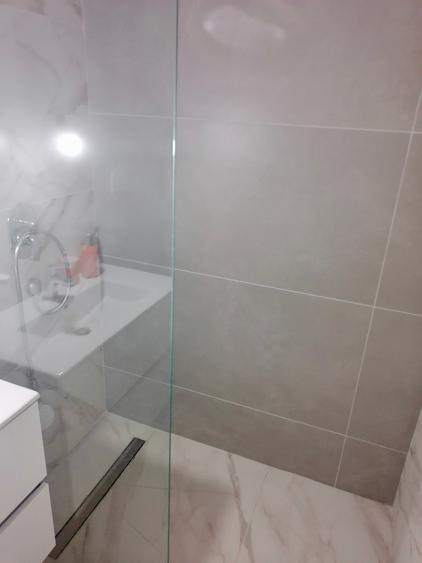 Apartament cu 2 camere semidecomandat în P-ta Presei Libere