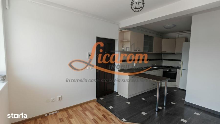 Apartament cu 3 camere, mobilat în Central