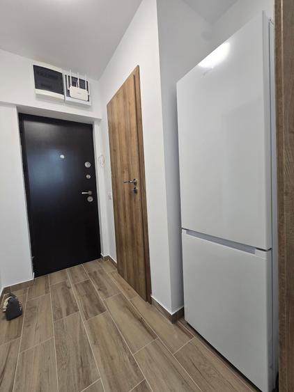Apartament cu 2 camere semidecomandat în Giulești