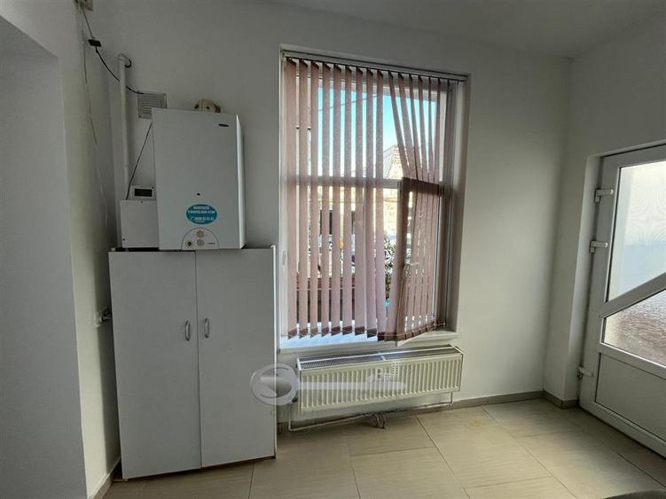 Apartament 2 Camere Decomandat – Zonă Centrală (lângă Oficiu - 8