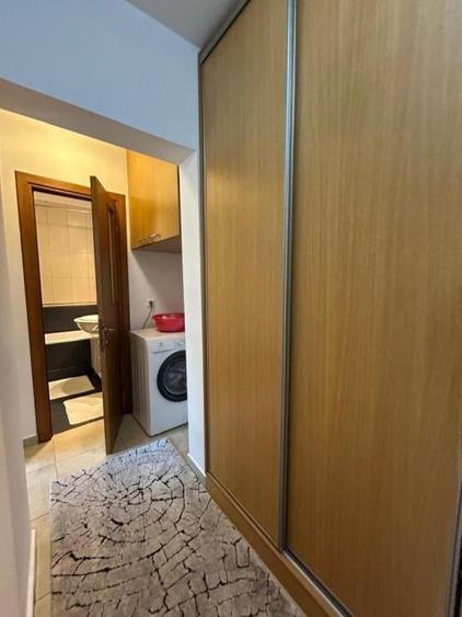 Apartament cu 3 camere în Drumul Taberei