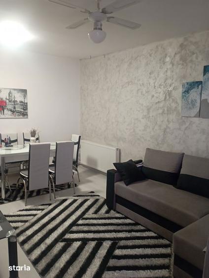 Casă cu 7 camere decomandat cu Teren 183 Mp în Faleza Nord