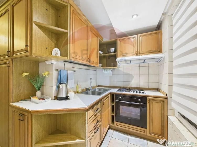 Apartament cu 2 camere semidecomandat în Calea Victoriei