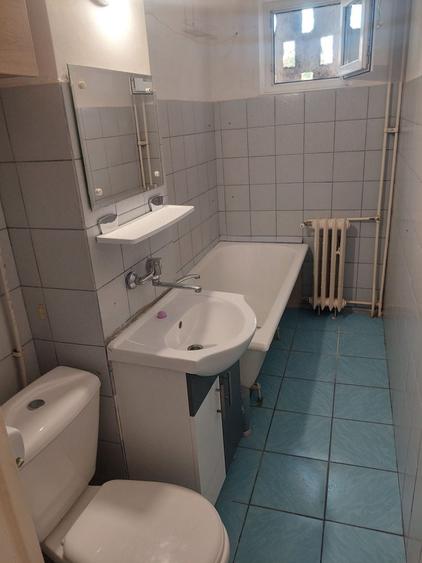 Apartament cu 2 camere nedecomandat în Mihai Bravu