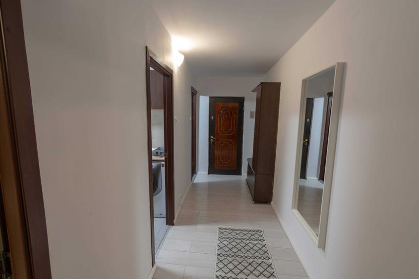 Apartament cu 2 camere decomandat în Titulescu