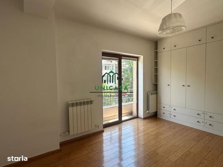 Apartament cu 3 camere în Mereșești