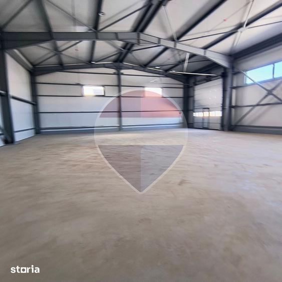 Spațiu comercial, de 432 mp, în Domnești