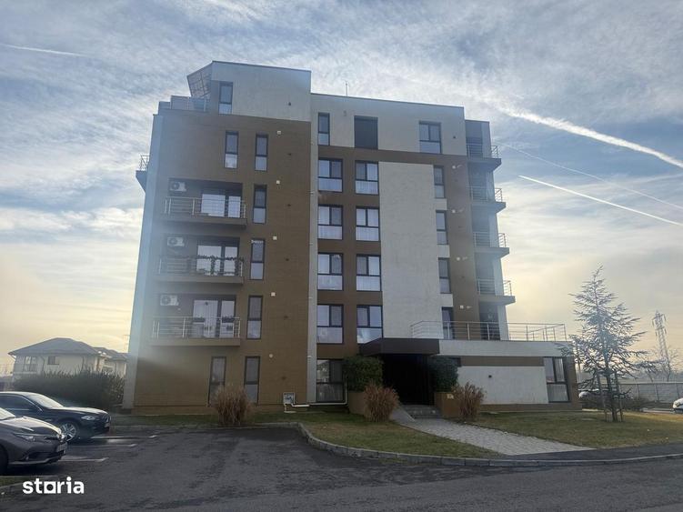Apartament cu 3 camere decomandat în Matraca