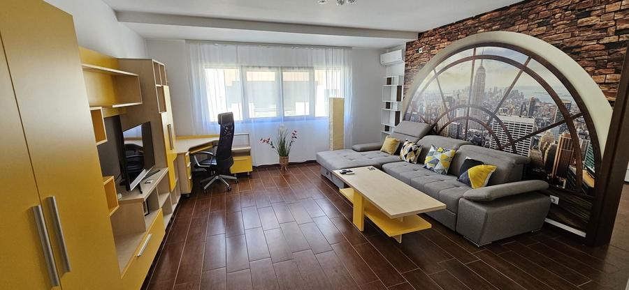 Apartament cu 3 camere semidecomandat în Mogoșoaia