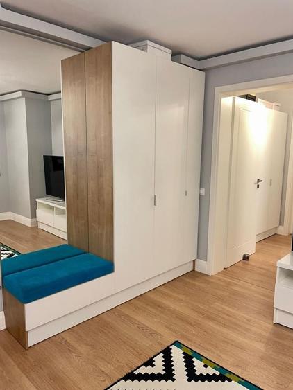 Apartament cu 2 camere semidecomandat, mobilat în Unirii