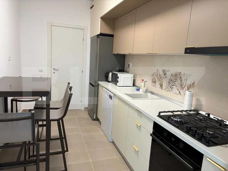 Apartament cu 2 camere decomandat, mobilat în Semicentral