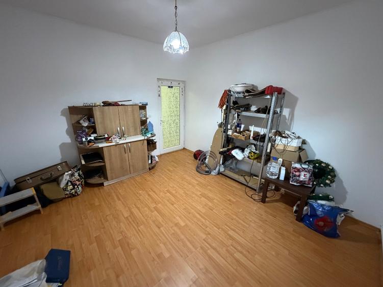 Casă individuală cu 3 camere cu Teren 223 Mp în Central