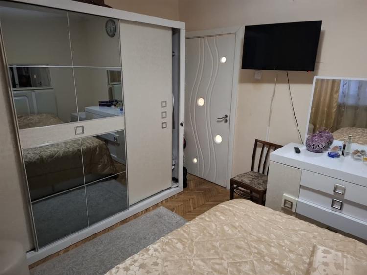 Apartament cu 3 camere semidecomandat, mobilat în Ultracentral