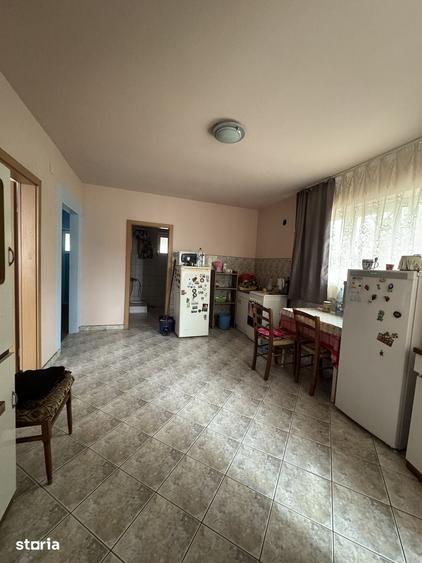Casă cu 2 camere cu Teren 1000 Mp în Chevereșu Mare