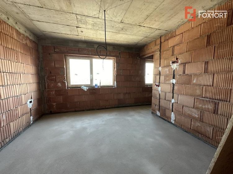 Duplex cu 4 camere cu Teren 250 Mp în Bucovăț (Remetea Mare)