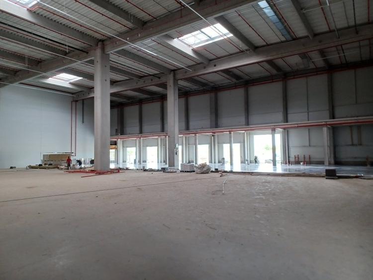 Spațiu industrial, de 2,300 mp, în Ștefăneștii de Jos