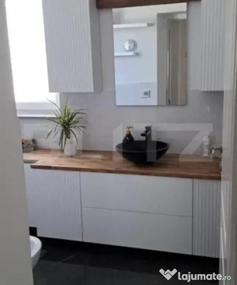 Casă cu 4 camere cu Teren 1570 Mp în Burdujeni