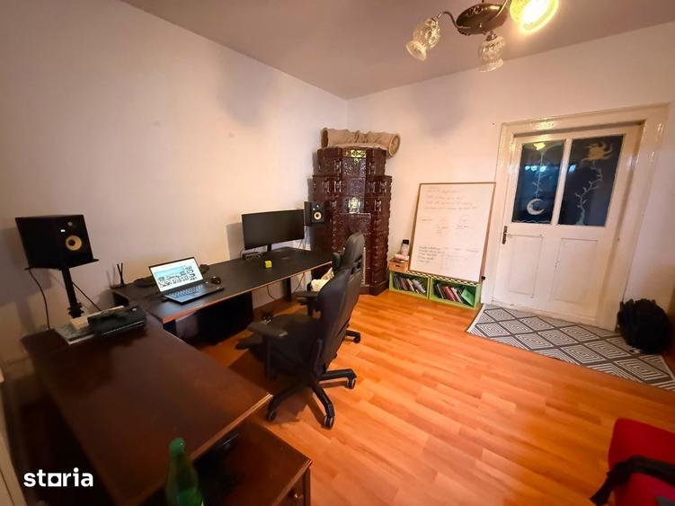 Casă cu 4 camere cu Teren 2000 Mp în Iara