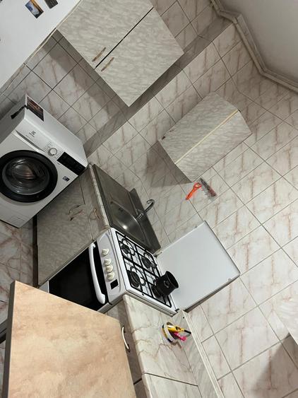 Apartament cu 2 camere decomandat, mobilat în Dristor