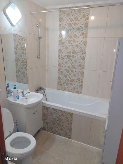 Apartament cu 3 camere decomandat în Decebal