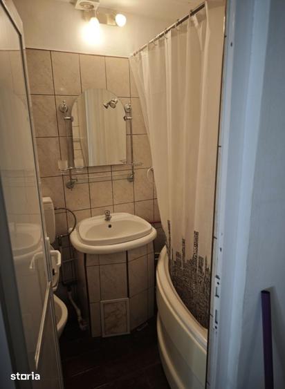 Inchiriez apartament 2 camere M9 - 1