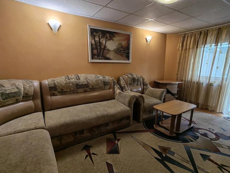 Apartament cu 3 camere decomandat în Coman