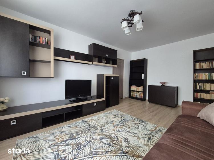 Apartament cu 3 camere decomandat în Berceni
