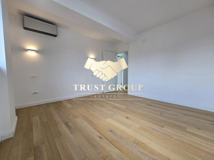Apartament cu 3 camere decomandat în Polonă