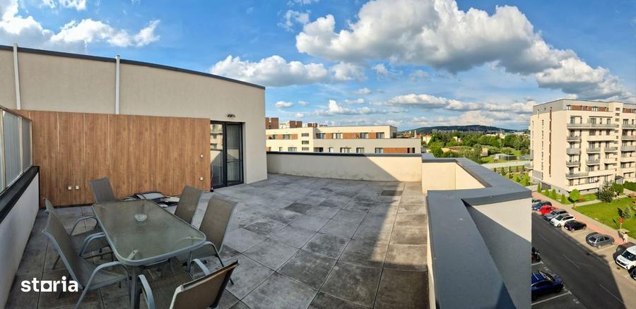 Apartament cu 3 camere decomandat în Exterior Vest