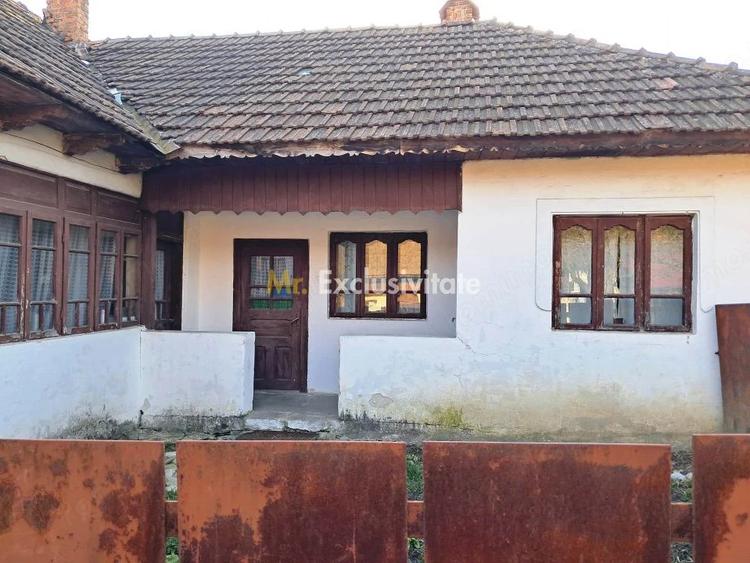 Casă cu 5 camere cu Teren 1466 Mp în Polovragi